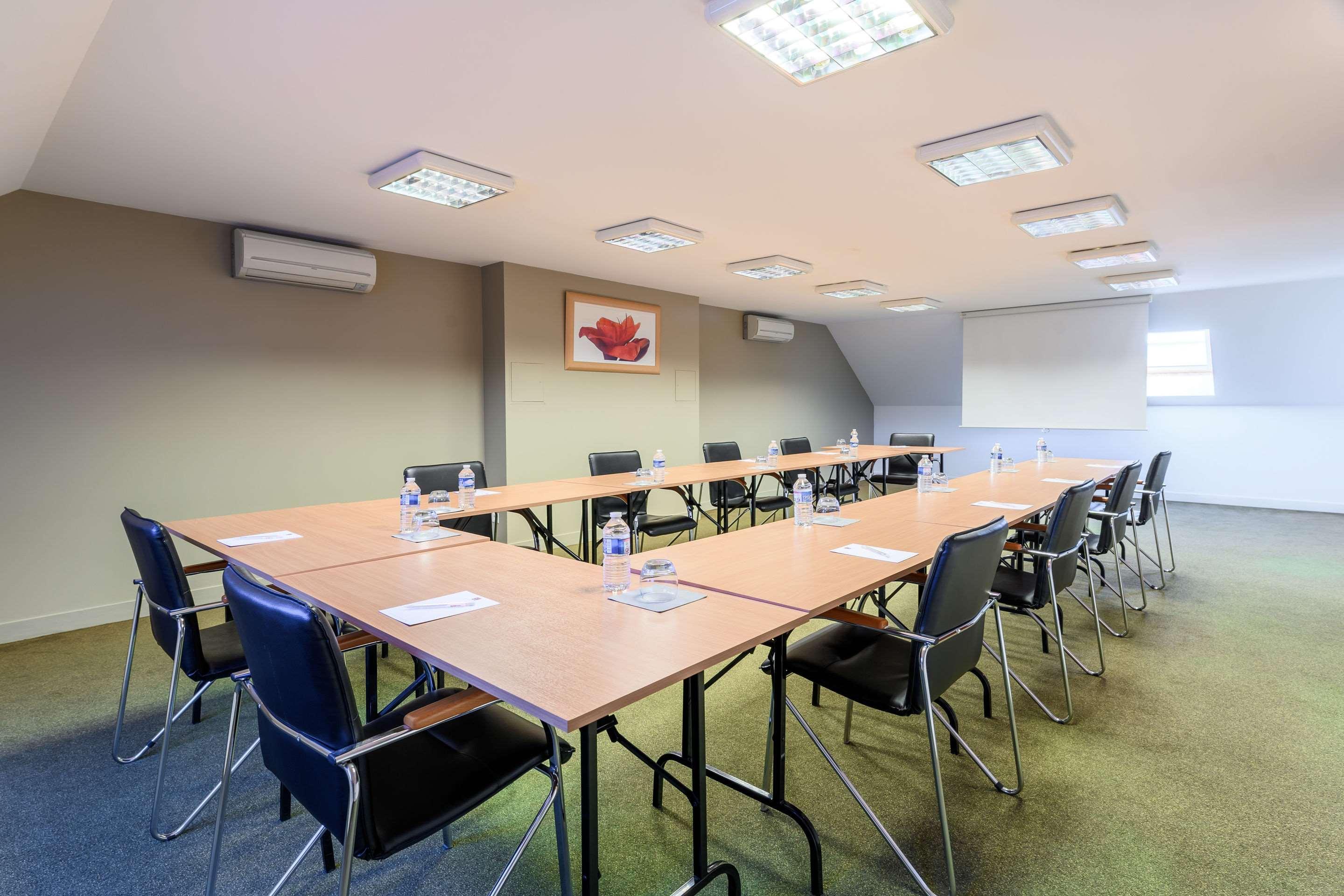 Comfort Hotel Orleans Saran Kültér fotó