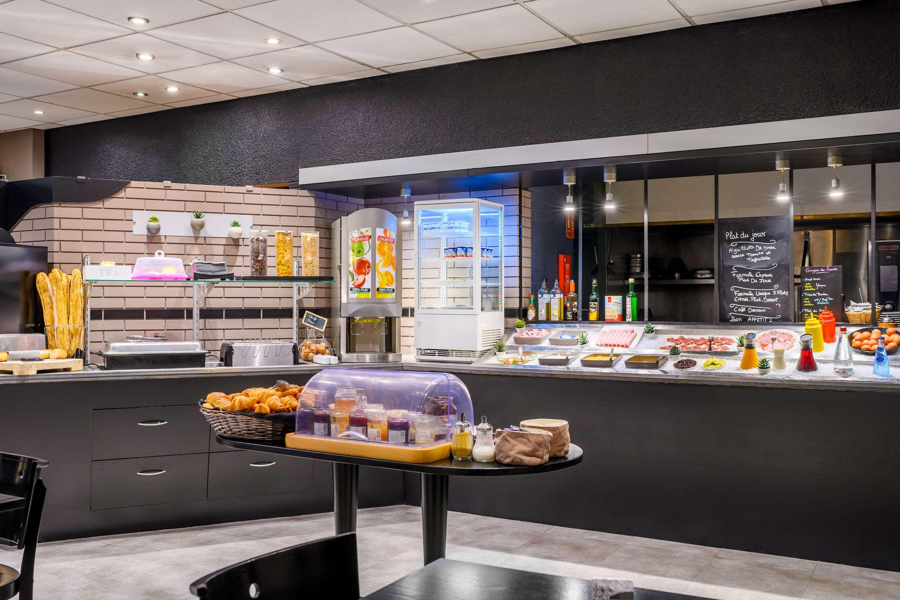 Comfort Hotel Orleans Saran Kültér fotó