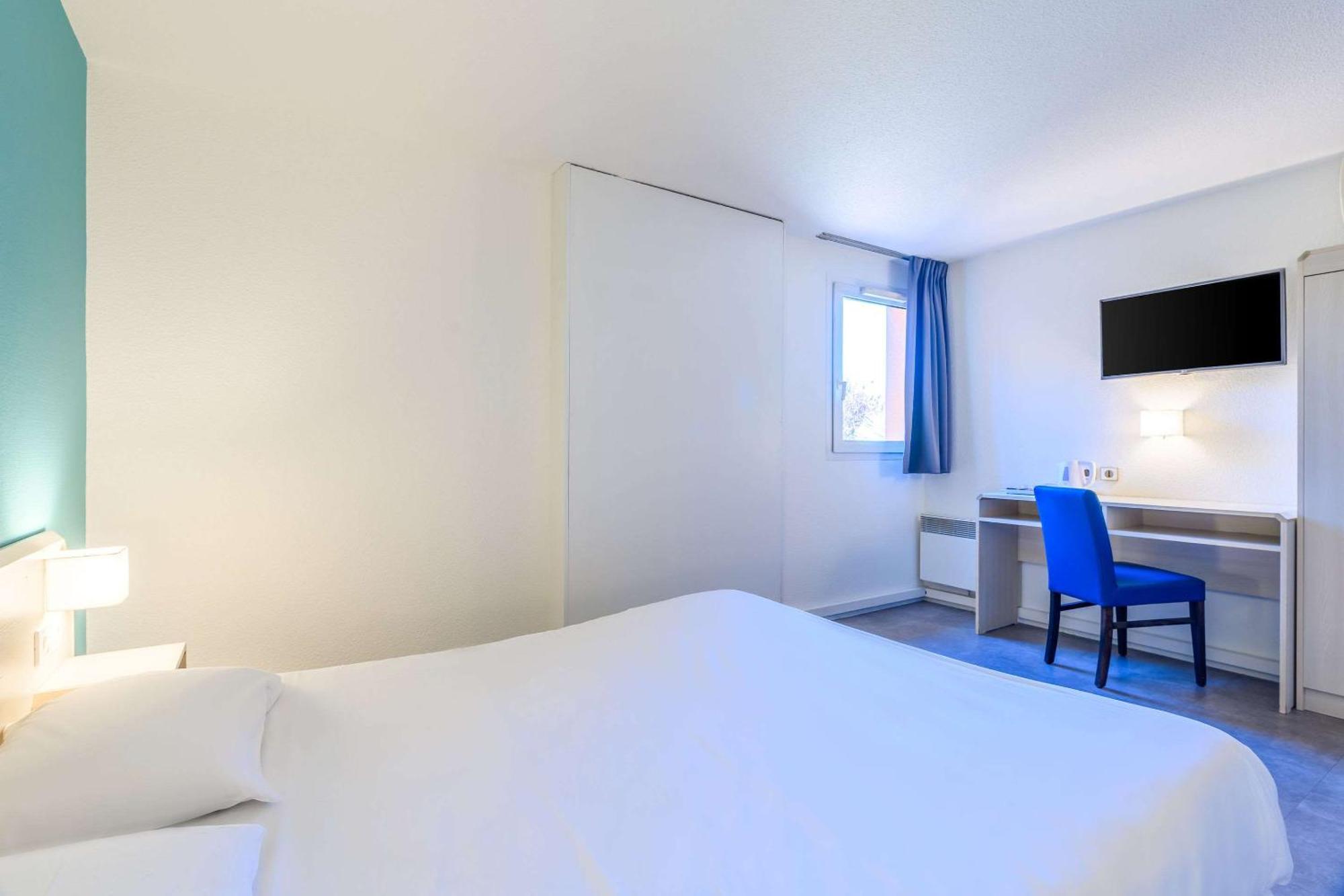 Comfort Hotel Orleans Saran Kültér fotó