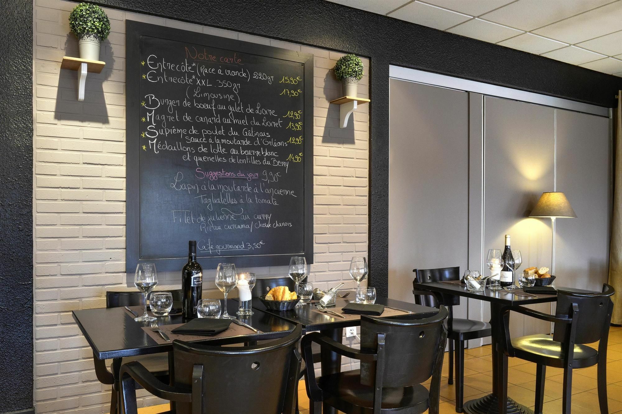 Comfort Hotel Orleans Saran Kültér fotó