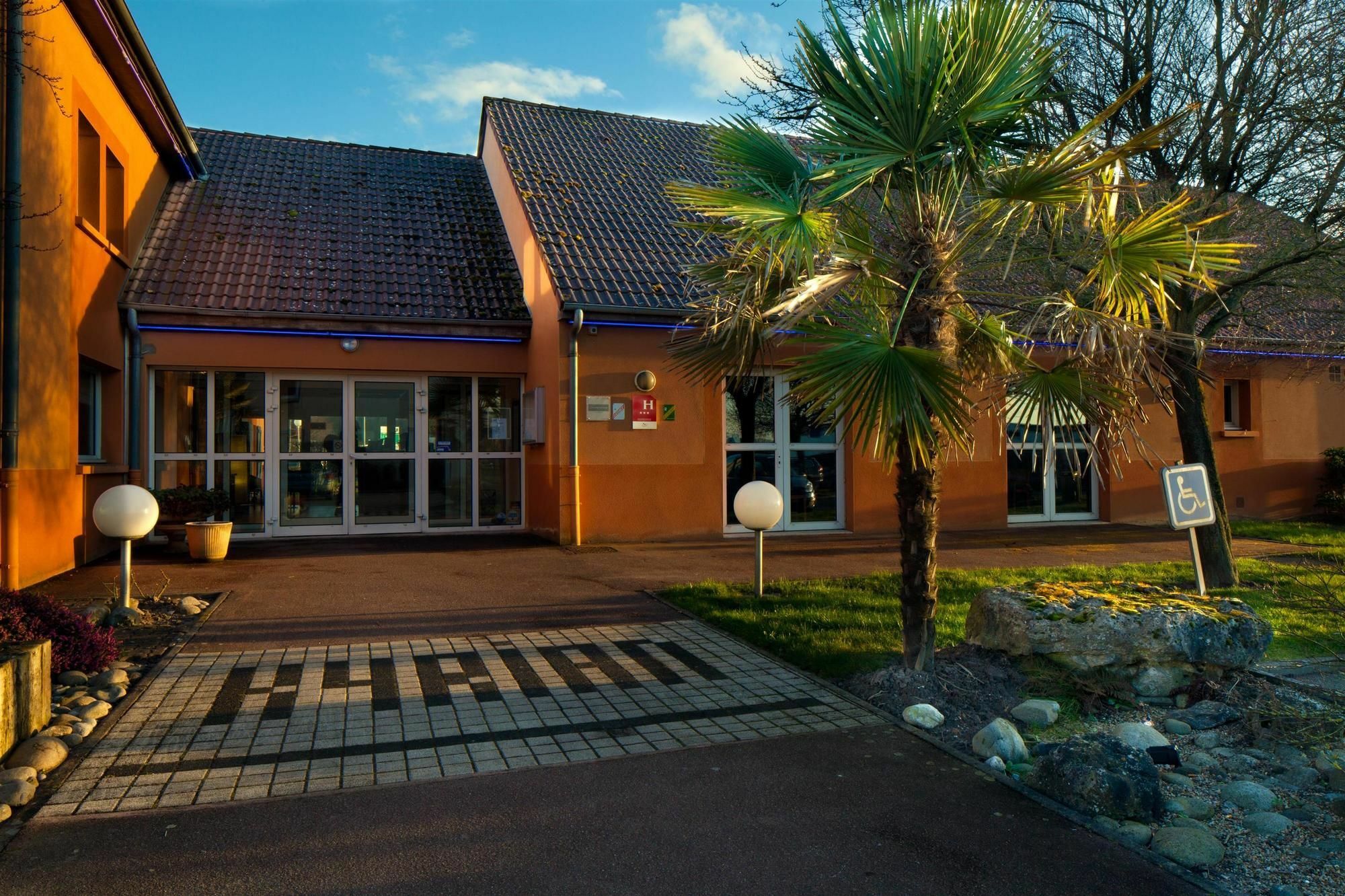 Comfort Hotel Orleans Saran Kültér fotó
